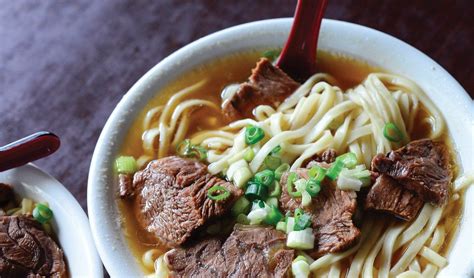  リ Fennシティの「牛肉麺」！濃厚な牛肉スープとプリプリとした麺のコラボレーションはまさに至高！