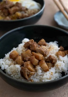   ルーローファン！甘じょっぱい豚肉と、ほっこり優しい醤油のハーモニーが奏でる台湾風肉飯