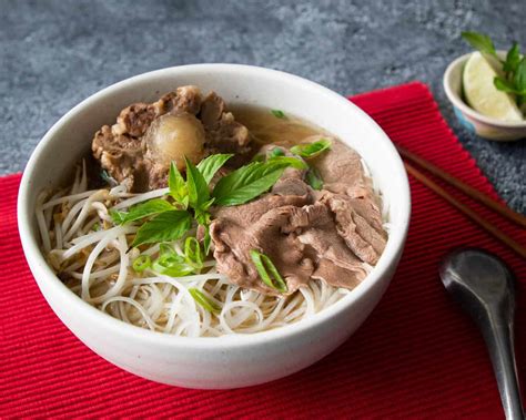  雲浮米粉：しっとりとした食感と濃厚な肉汁が織りなす、雲浮のソウルフード！